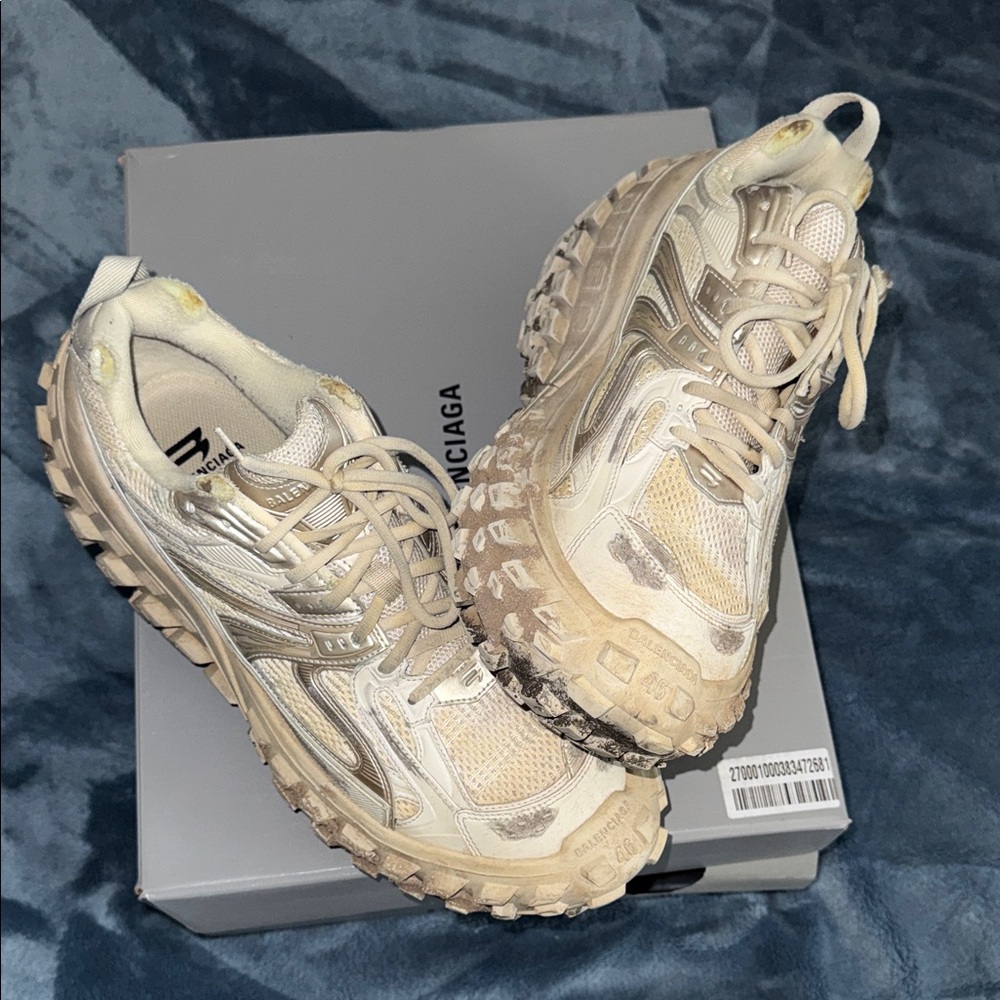 Balenciaga DESTROYED defender sz 46